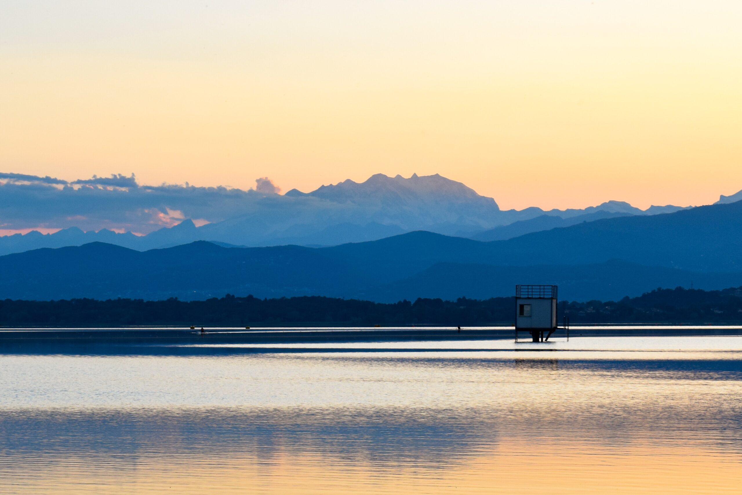 matt_214-e7v4w_zmu_u-unsplash